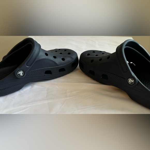 Crocs Unisex Baya Clog in Color Graphite Size 9 Men / 7 Women - Picture 5 of 9